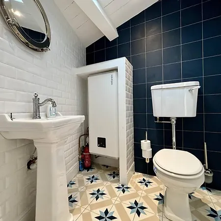 Feriehus Chai Renove Avec Studio, Jardin Et Terrasse, Proche Plage Et Commerces, La Bree-les-bains. - Fr-1-246a-284